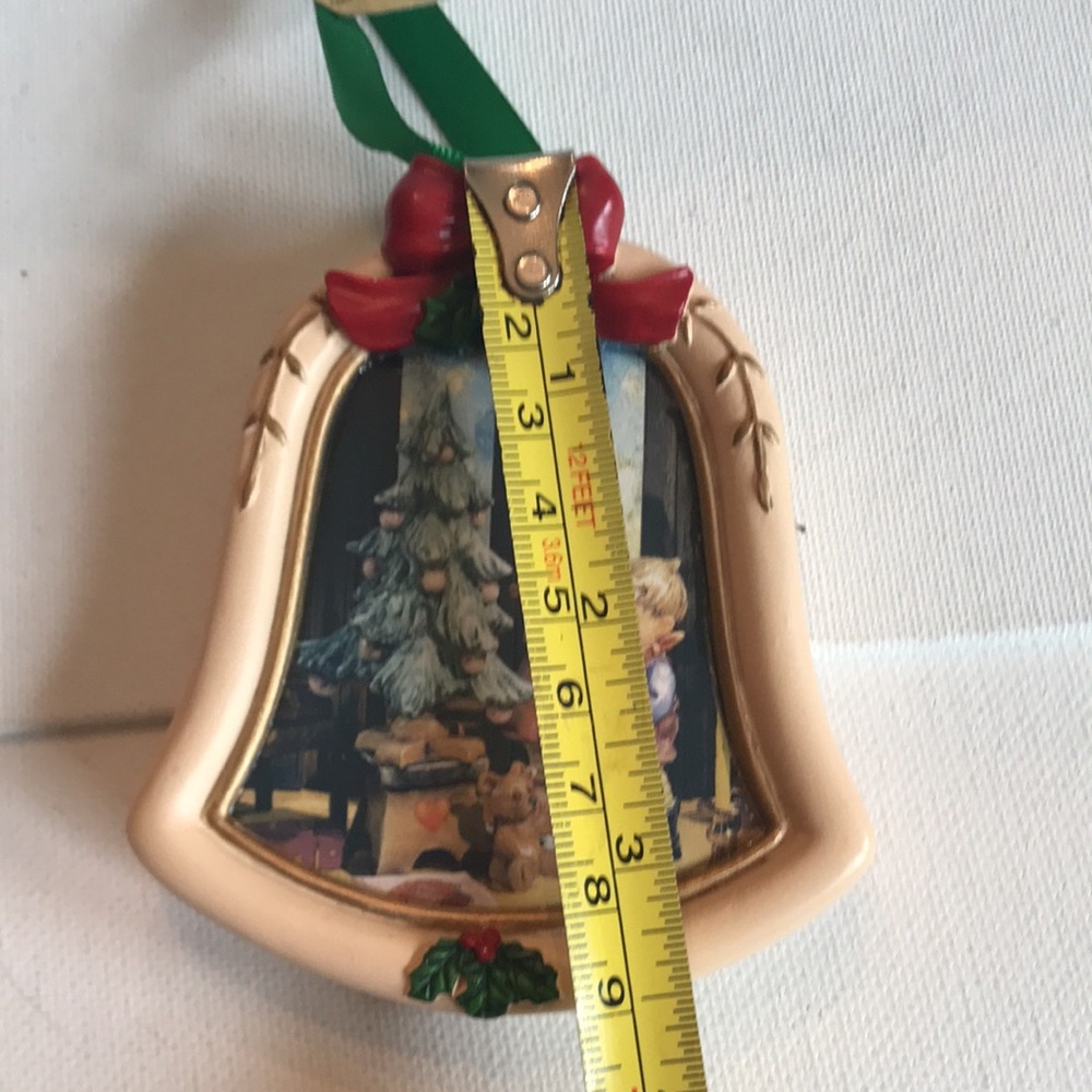 M J Hummel Christmas Ornament - Picture 3 of 5